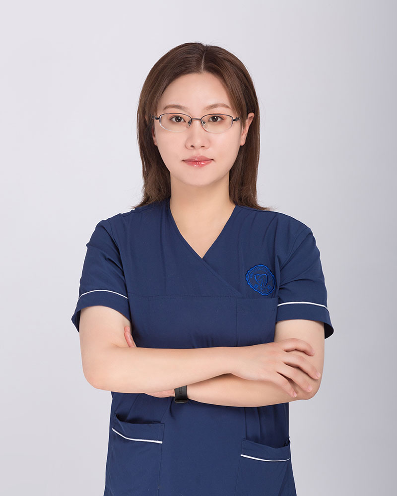 宗灵艳医生形象照