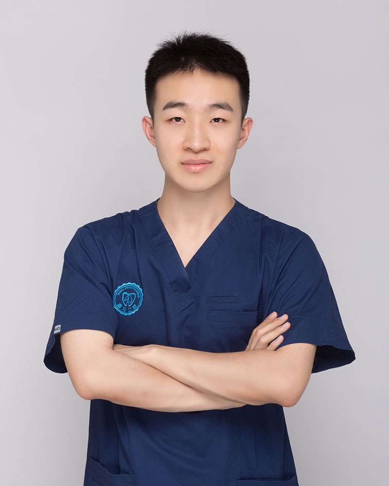 杨博医生形象照